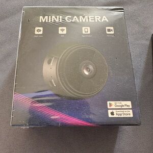 Mini Camera with Night Vision and WiFi - Black